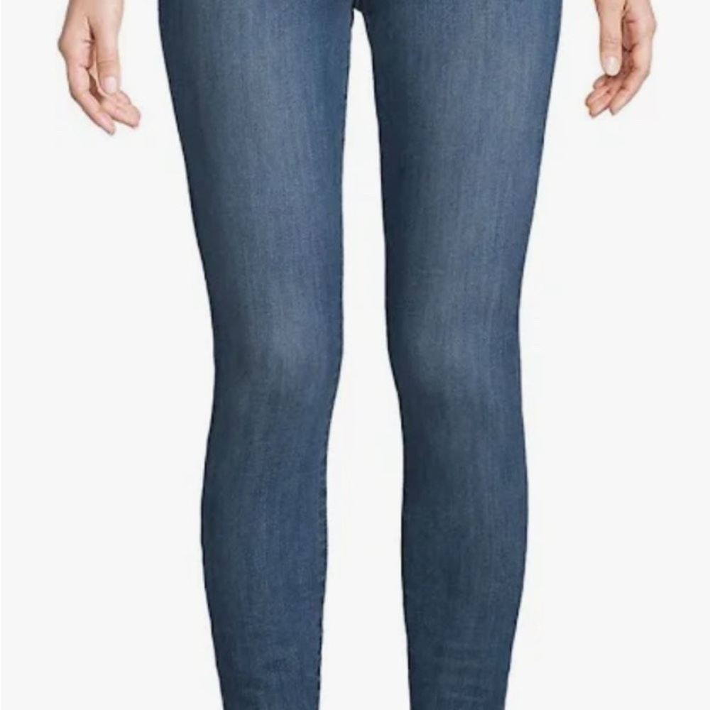 Joe’s Mid Rise Blondie Jeans Size 28